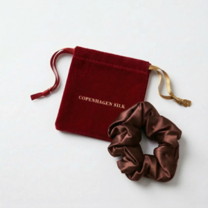 Chokoladebrun silkescrunchie