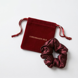 Rødbrune silkescrunchie