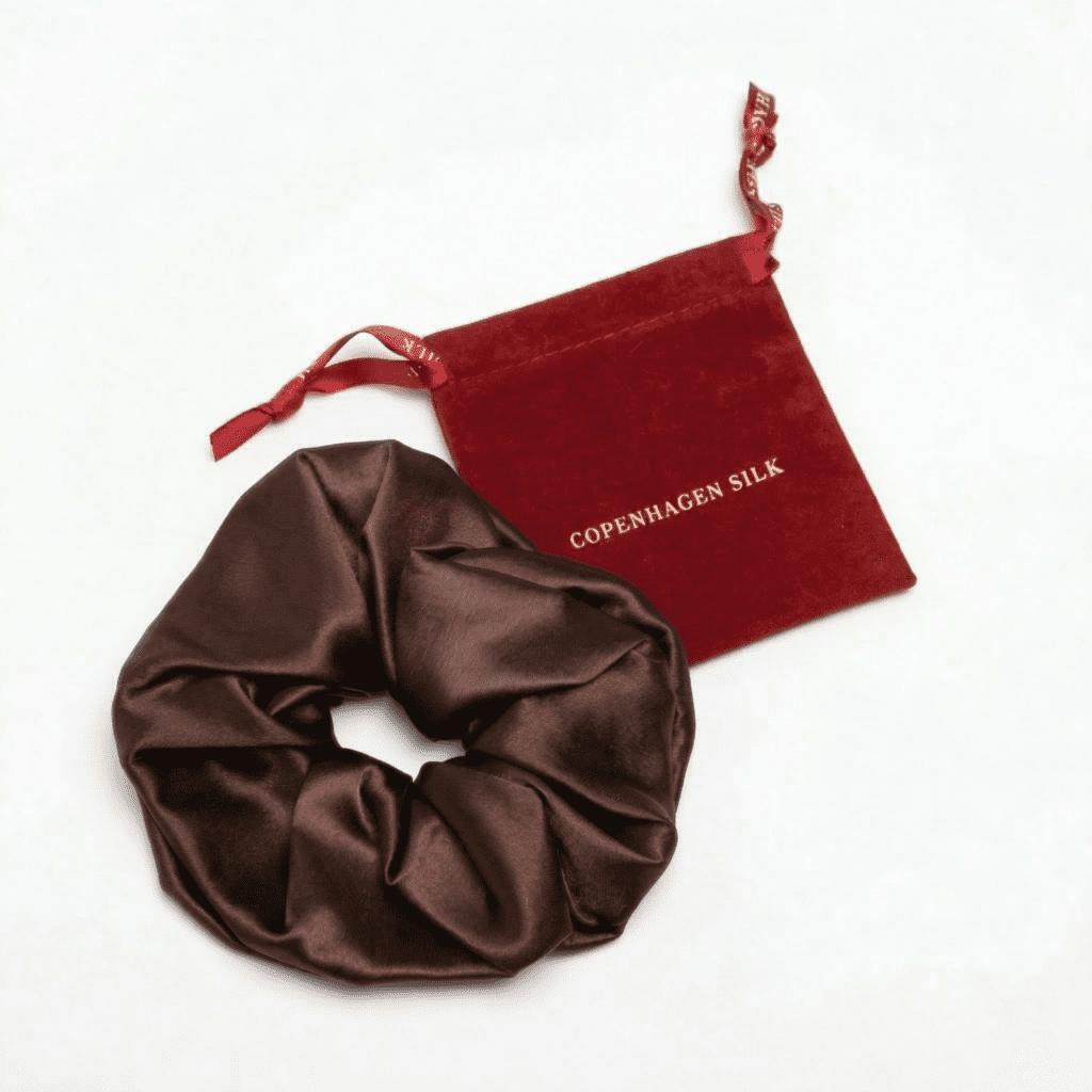Stor chokoladebrun silkescrunchie