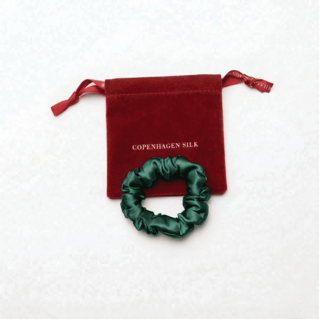 Lille grøn silkescrunchie