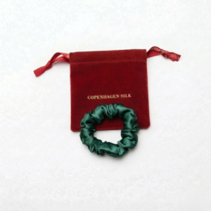 Lille grøn silkescrunchie